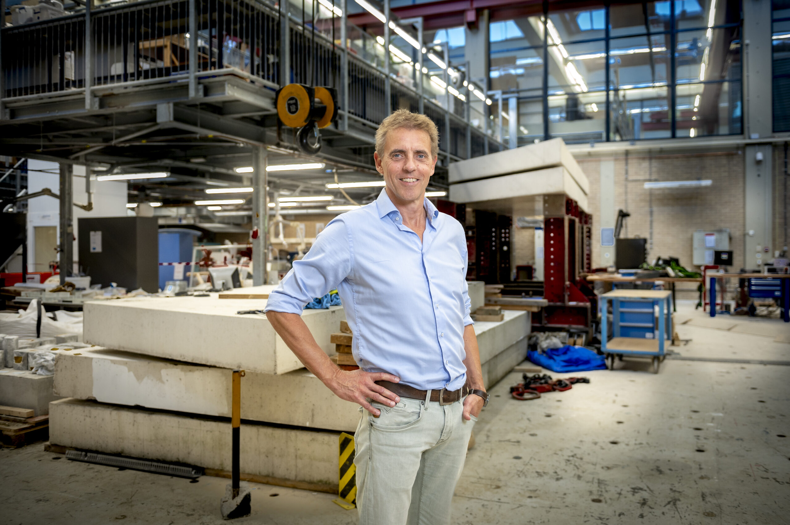 Henk Jonkers in het Betonlab van CiTG © Erno Wientjens